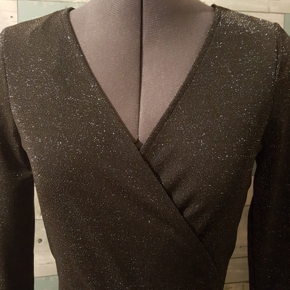 Black glitter long sleeved Romper - Picture 2 of 3